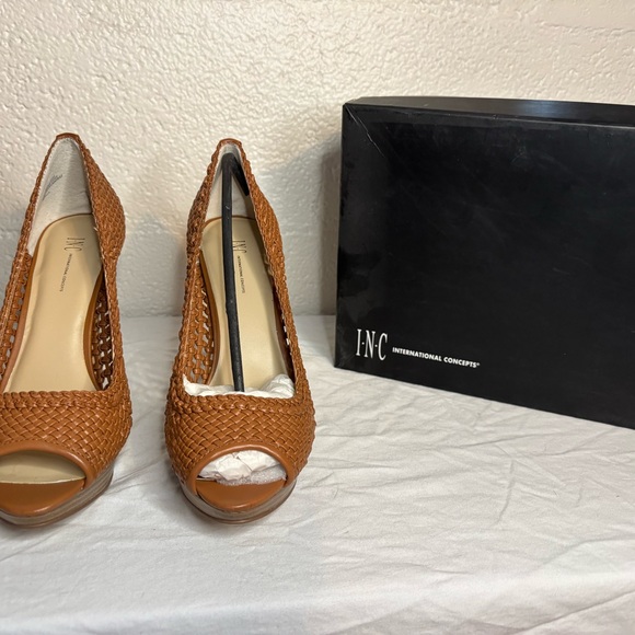INC tan peep toe heel - Picture 2 of 3